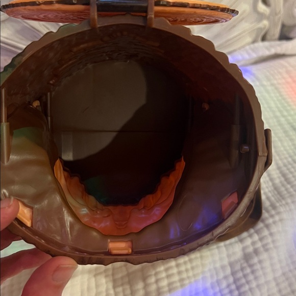 Star Wars Galaxy’s Edge 2024 Wookie Life Day Chewbacca Popcorn Bucket NEW - Picture 4 of 8